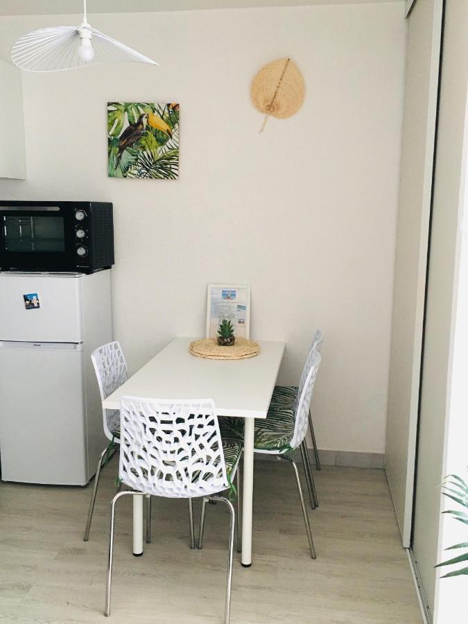 Studio Cosy Et Moderne Au Couchant Situe 150M De La Plage -Avec Parking Gratuit Prive - 25M2 - Climatise - Balcon - Wifi Gratuit La Grande-Motte Exterior foto
